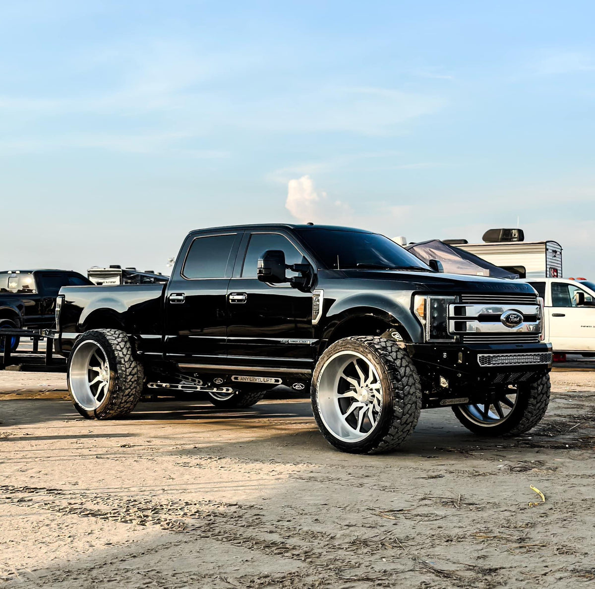 AnyLevel F-250 Giveaway Live Now! – Ricky & The Boss